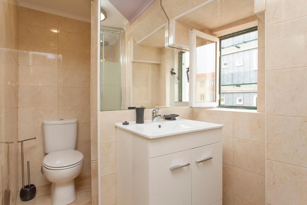 Principe Real 2 Bedrooms 2 Bathrooms, Air-con, Wi-fi, 2nd Floor Apartamento